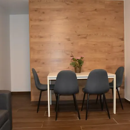 Charme Apartment *